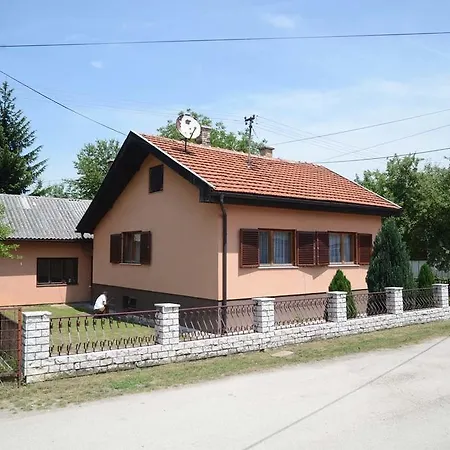 בית נופש Krajinic Family House